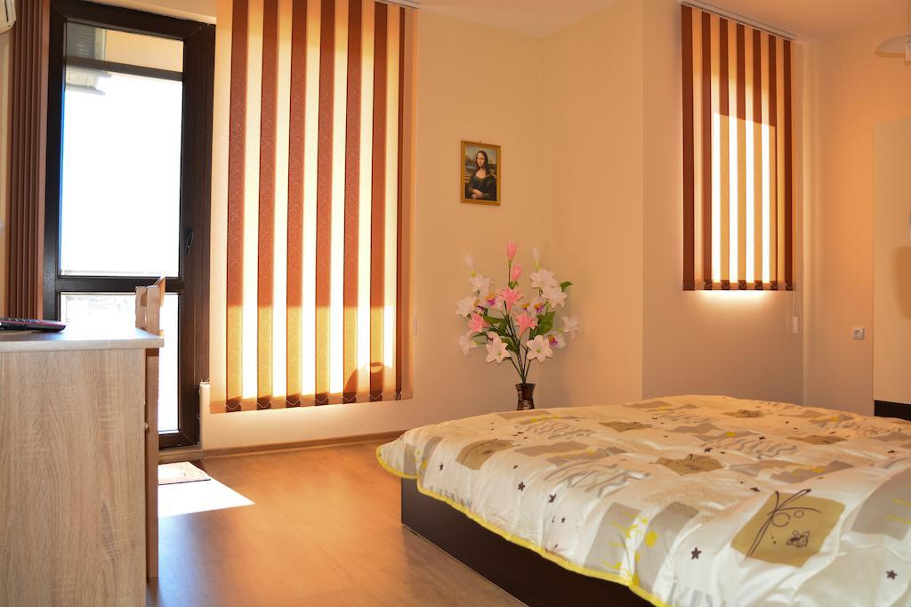 Ddenko Apartment Burgas Habitación foto